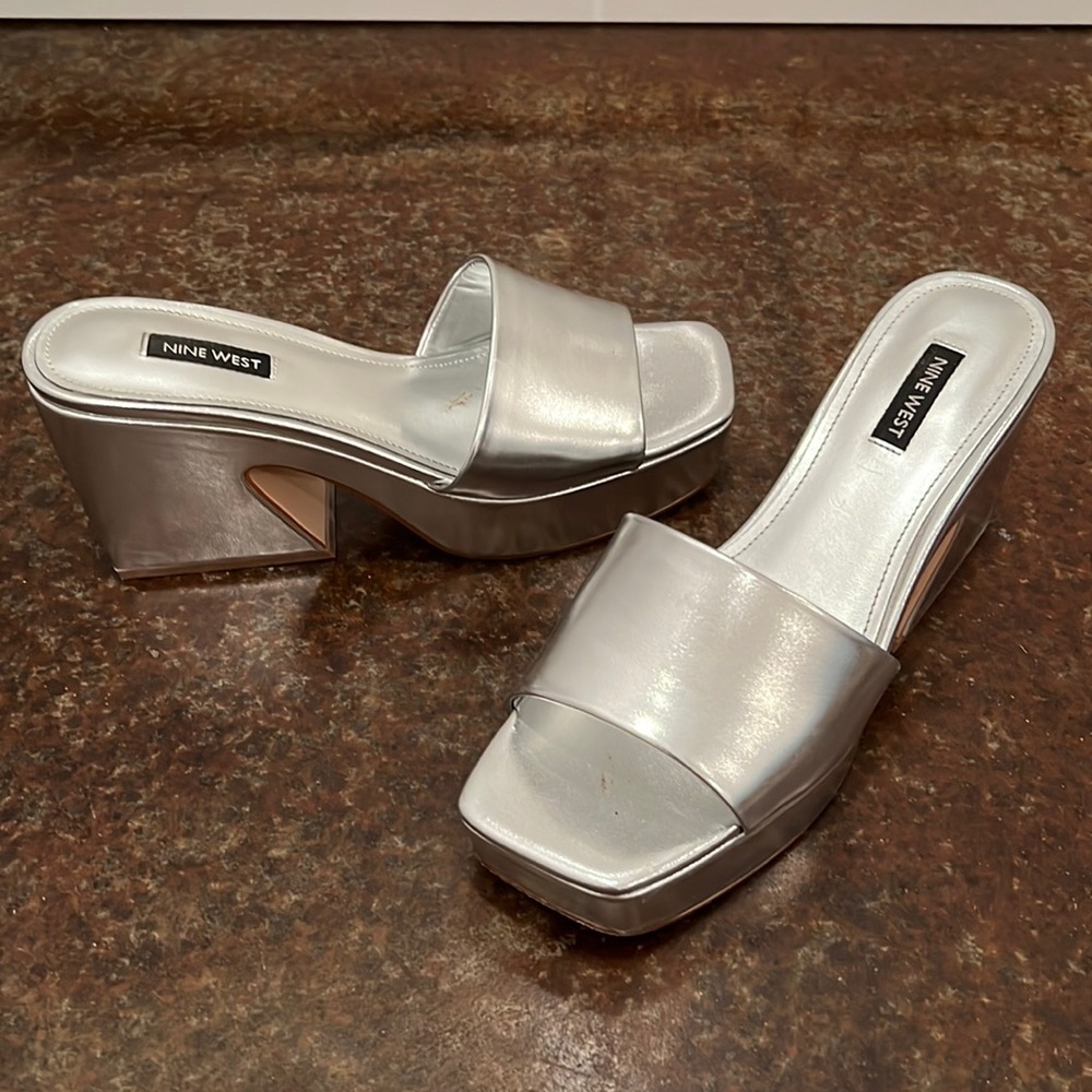 Nine West Silver Platform Sandals, sz 8.5